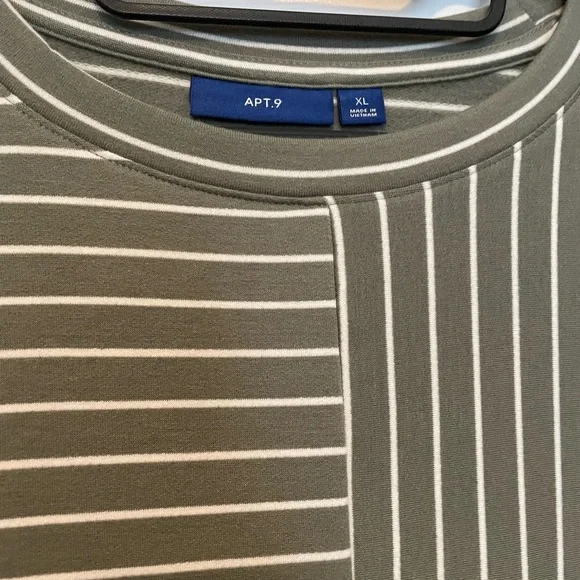 NWT XL Apt9 Green/White Striped Top - Picture 2 of 5